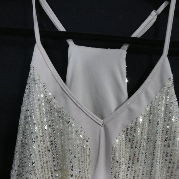 Unbranded | 2XL | Gold Sparkly Glitter Sequined Sleeveless Top - Picture 4 of 14